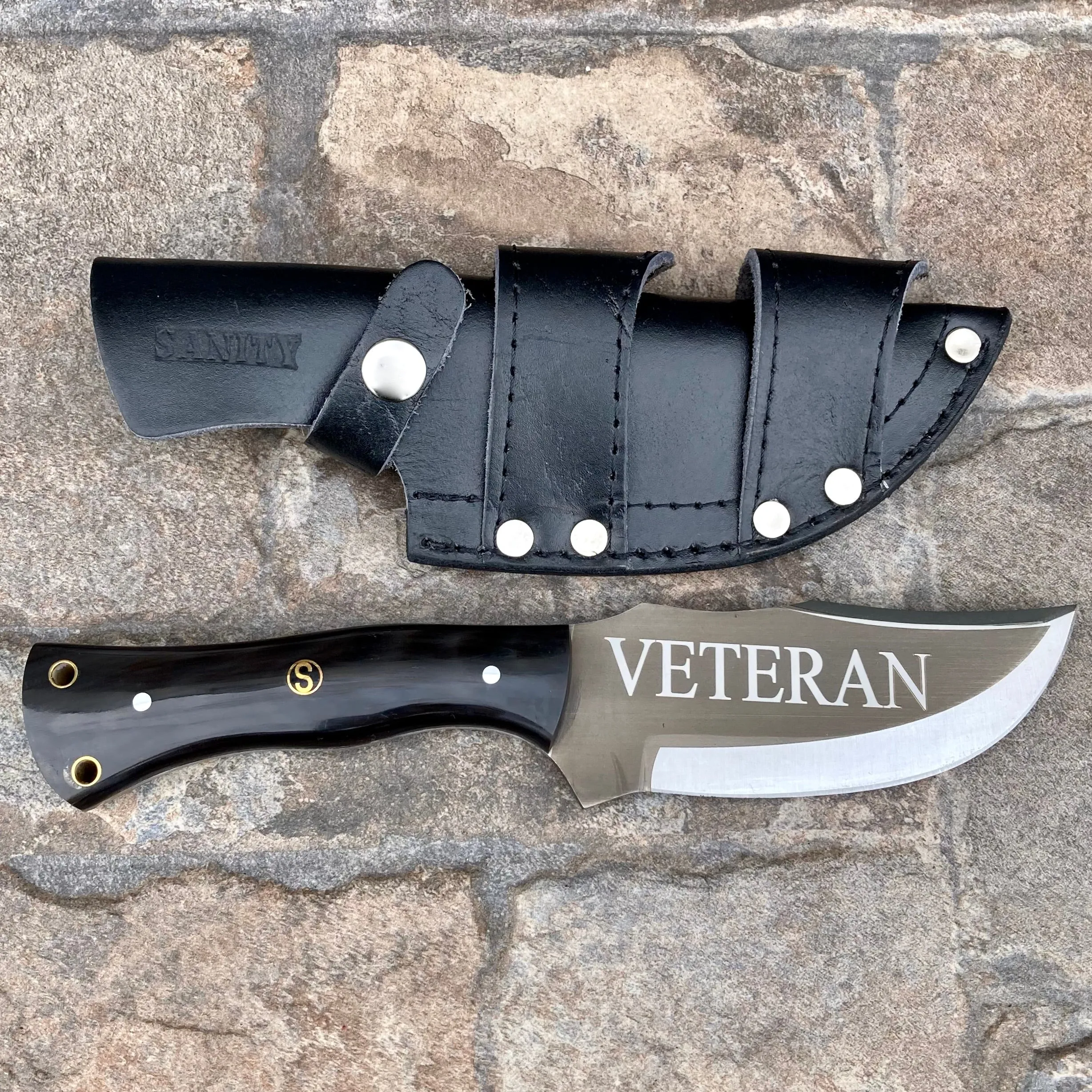 10” Rough Rider Series - Veteran - Buffalo Horn - D2 Steel - Horizontal & Vertical Carry - CUS65
