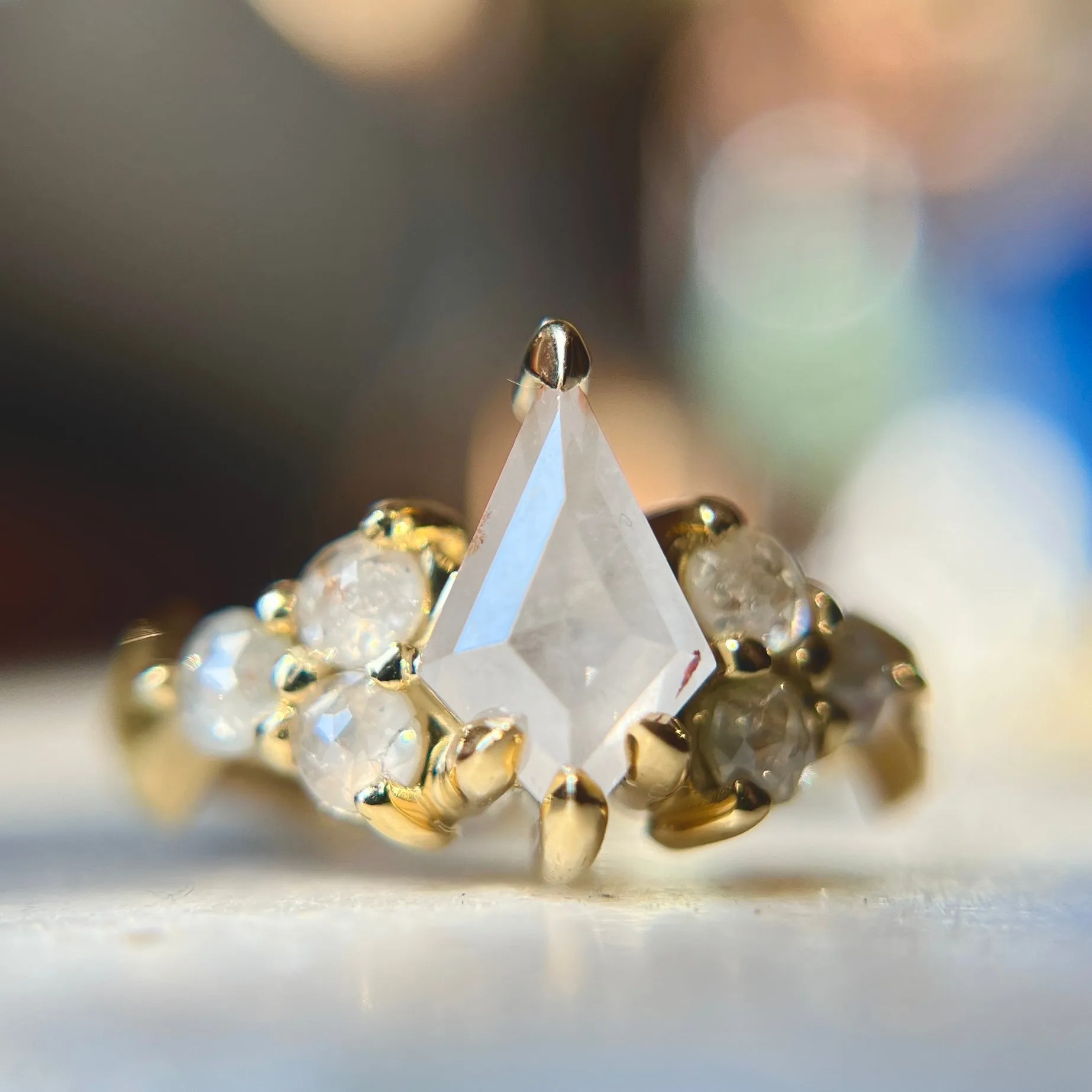 1.08ct Opalescent Kite Nico