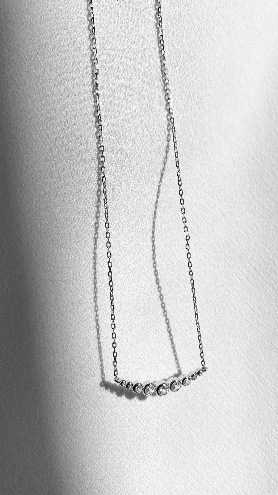 9 Round Sones Necklace Silver