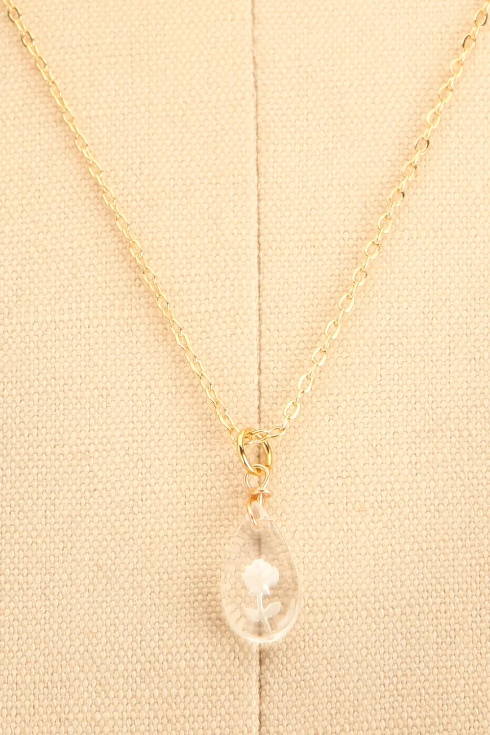Aphrodite | Rose Pendant Necklace