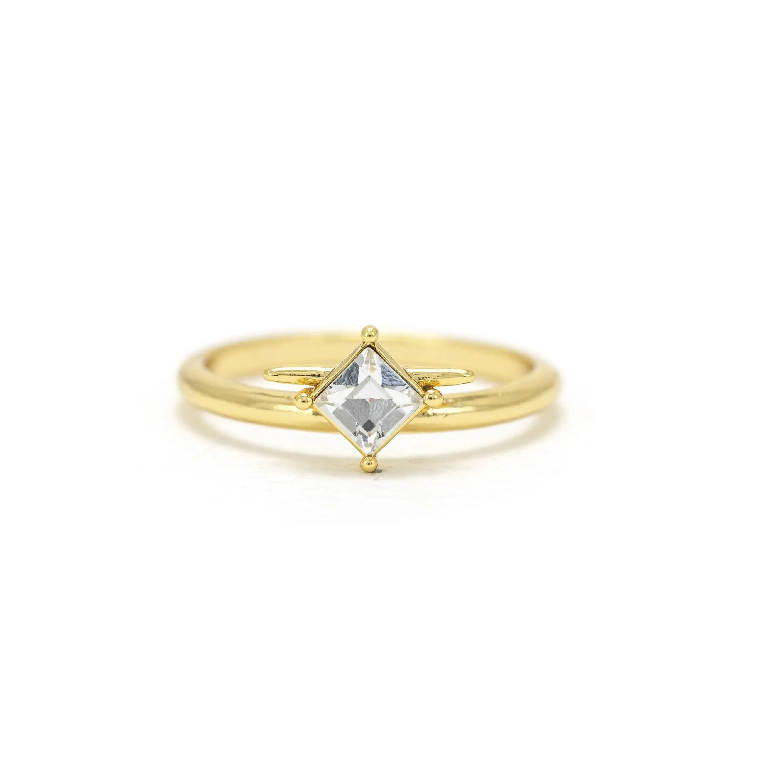 Asta Ring Clear