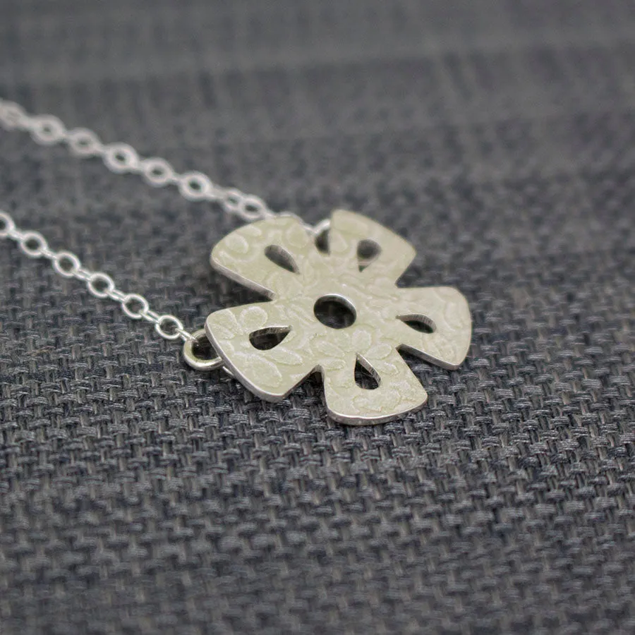 Baby Daisy Necklace