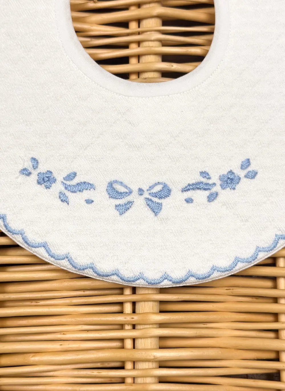 Bow and flowers bib