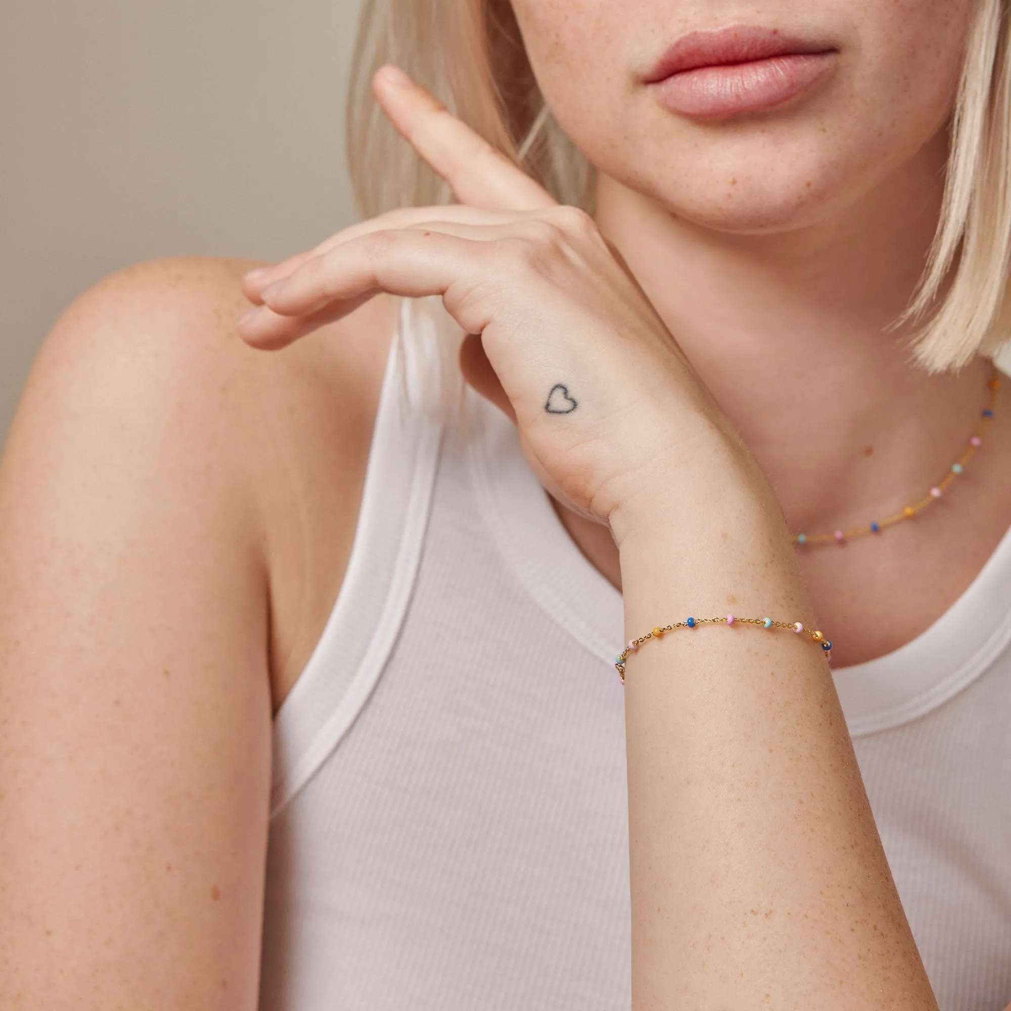 Bracelet, Lola