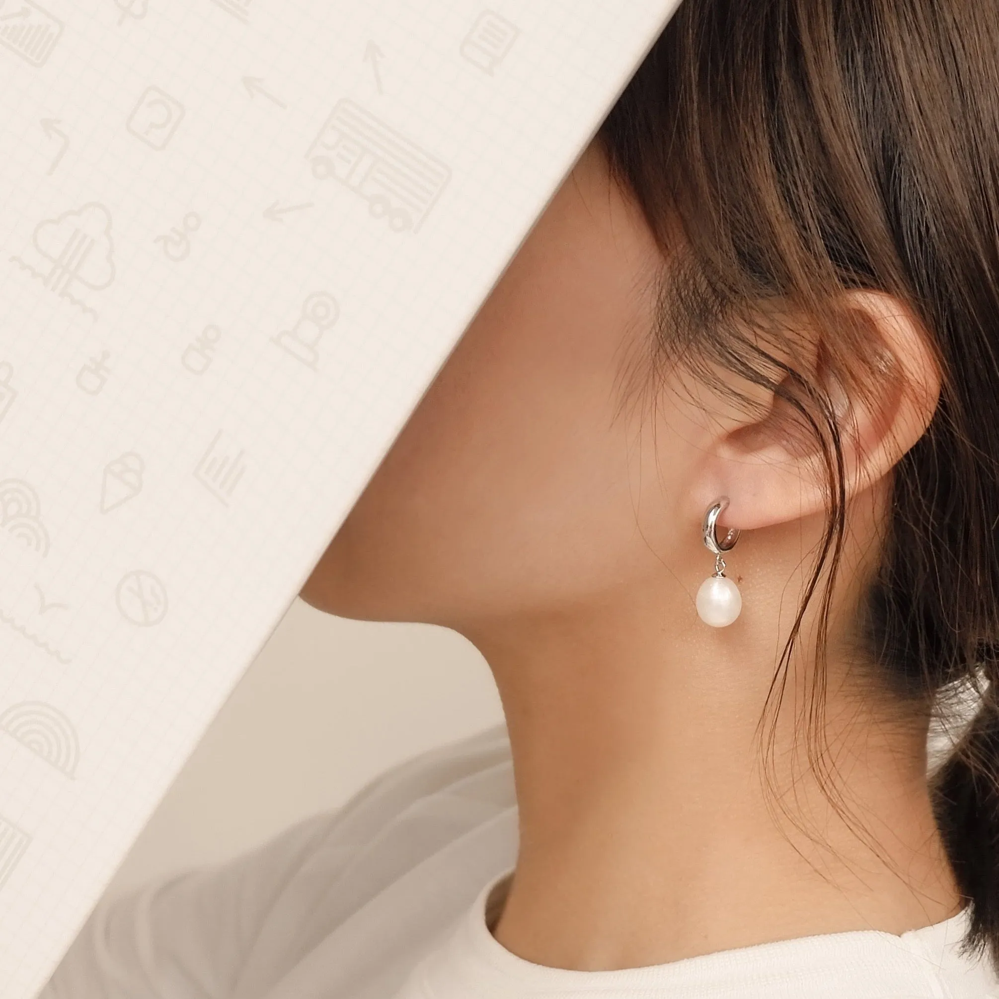 CORETTA PEARL EARRINGS (2COLORS)