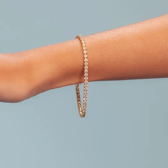 14K Gold Diamond Tennis Bracelet, 4.50 Carats, Elegant 2.7mm Width, Secure 4-Prong Setting
