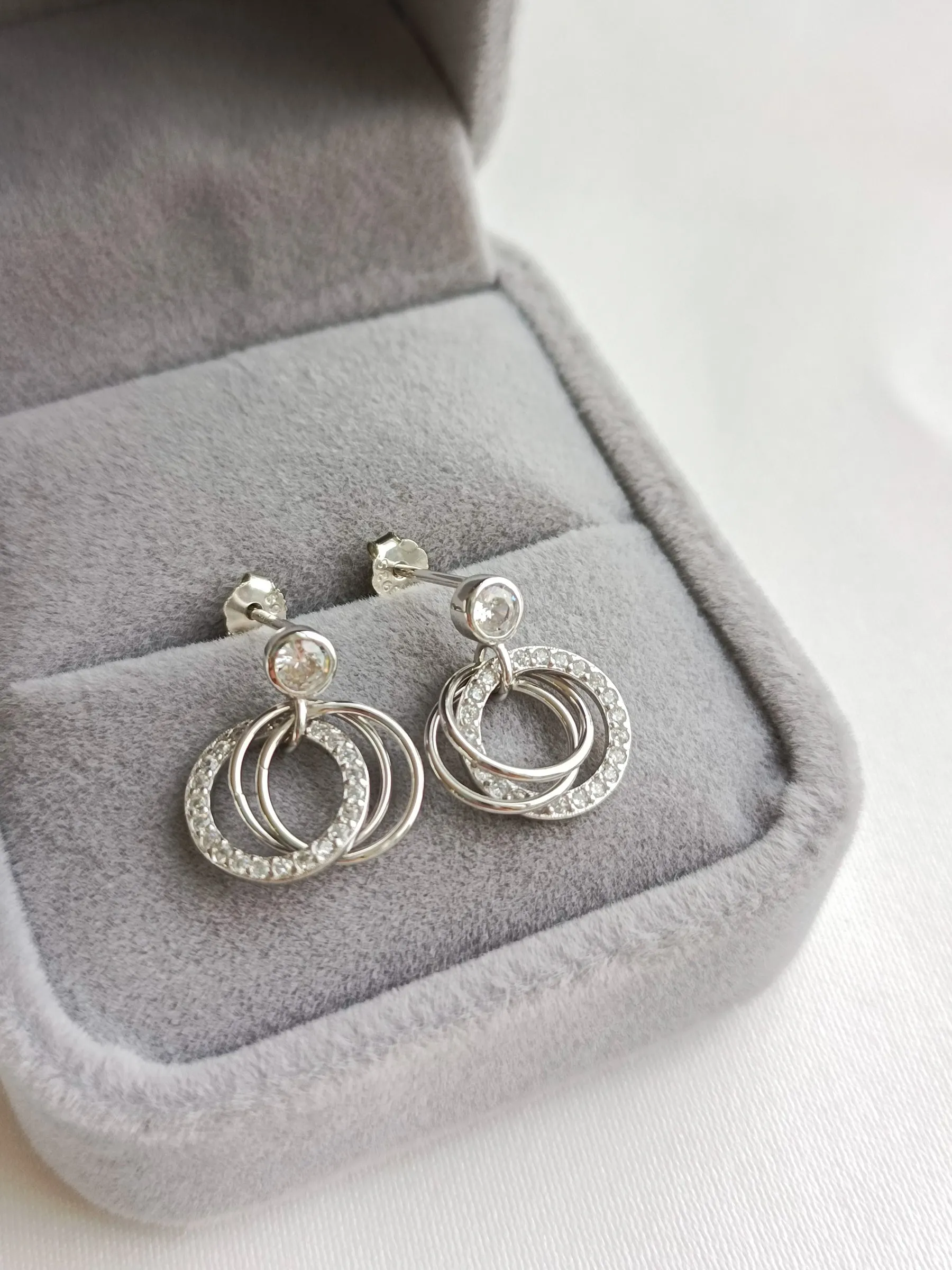 Eleanor Stud Earrings