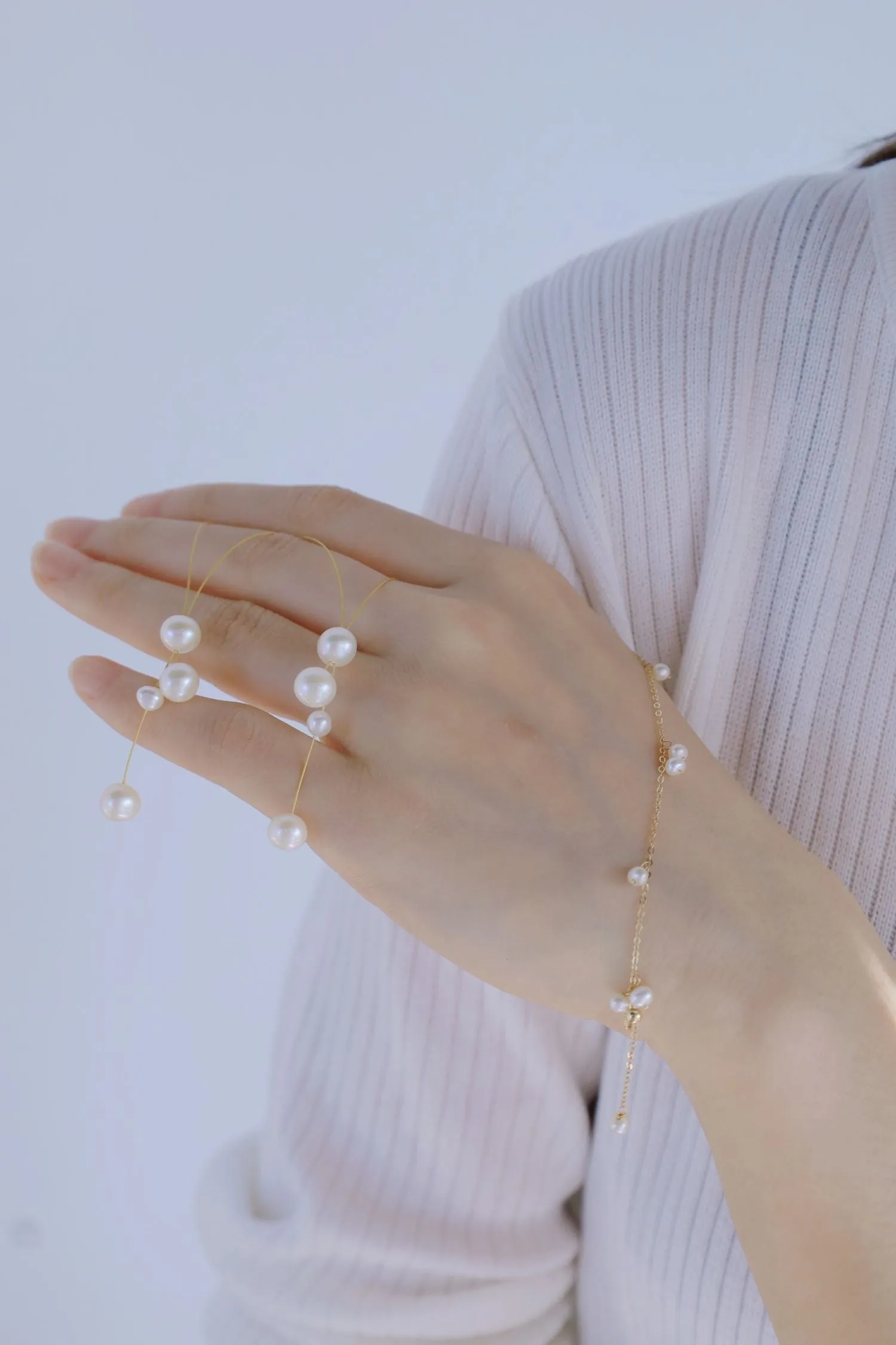 Embellished Series Classic Three Pearls Bracelet