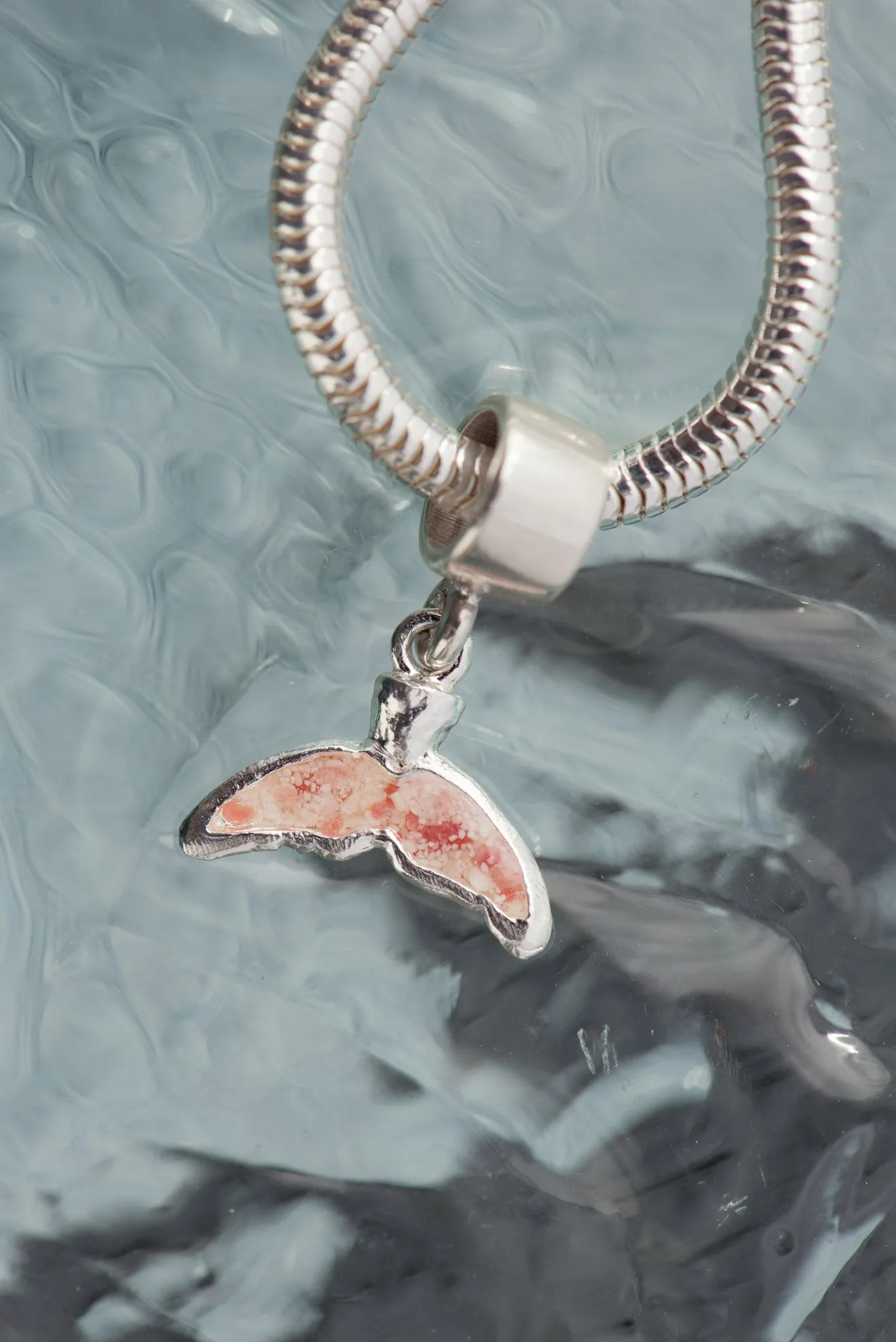 Friends ~ Fluke Charm