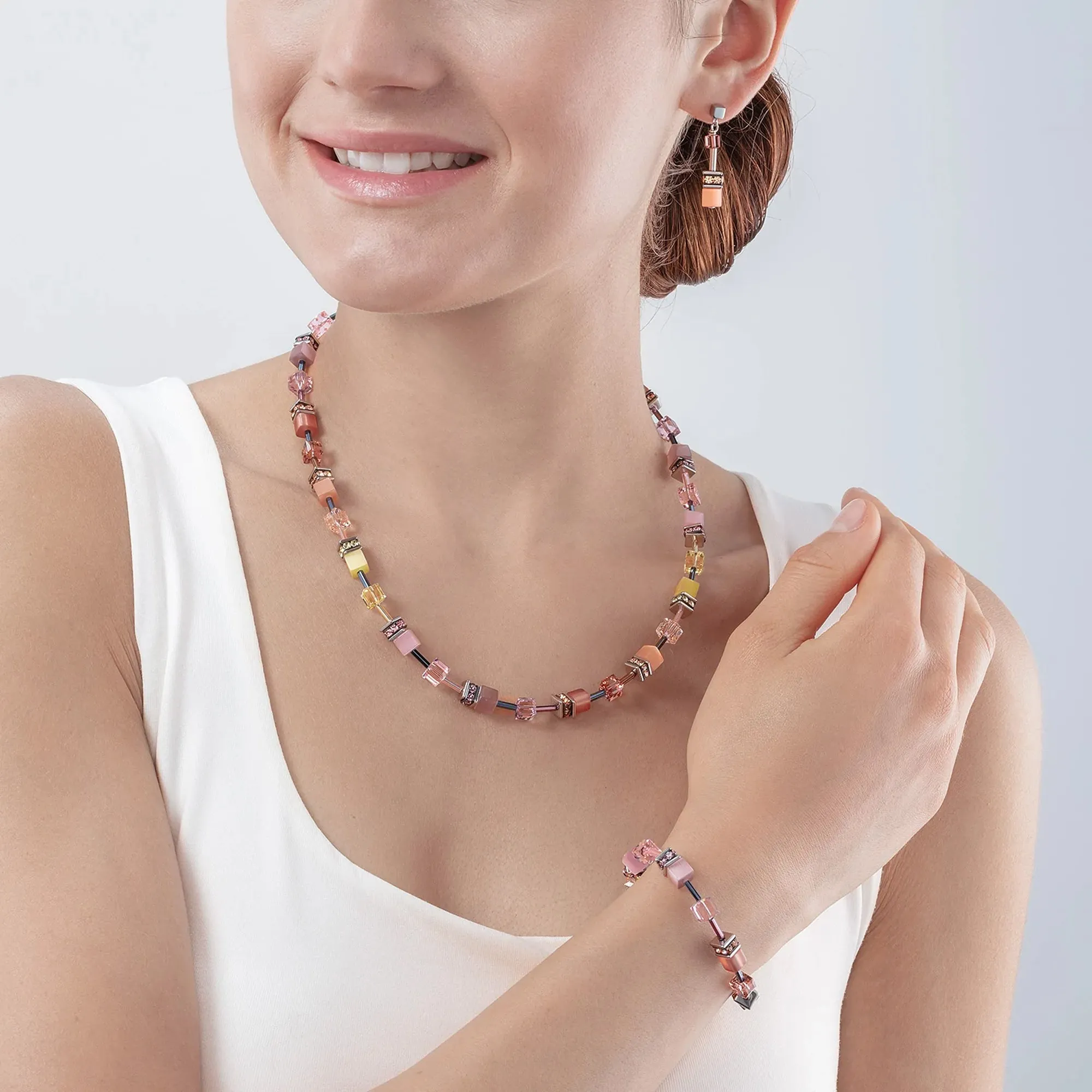 GeoCUBE Iconic Multicolour Vintage Lilac-Yellow Necklace