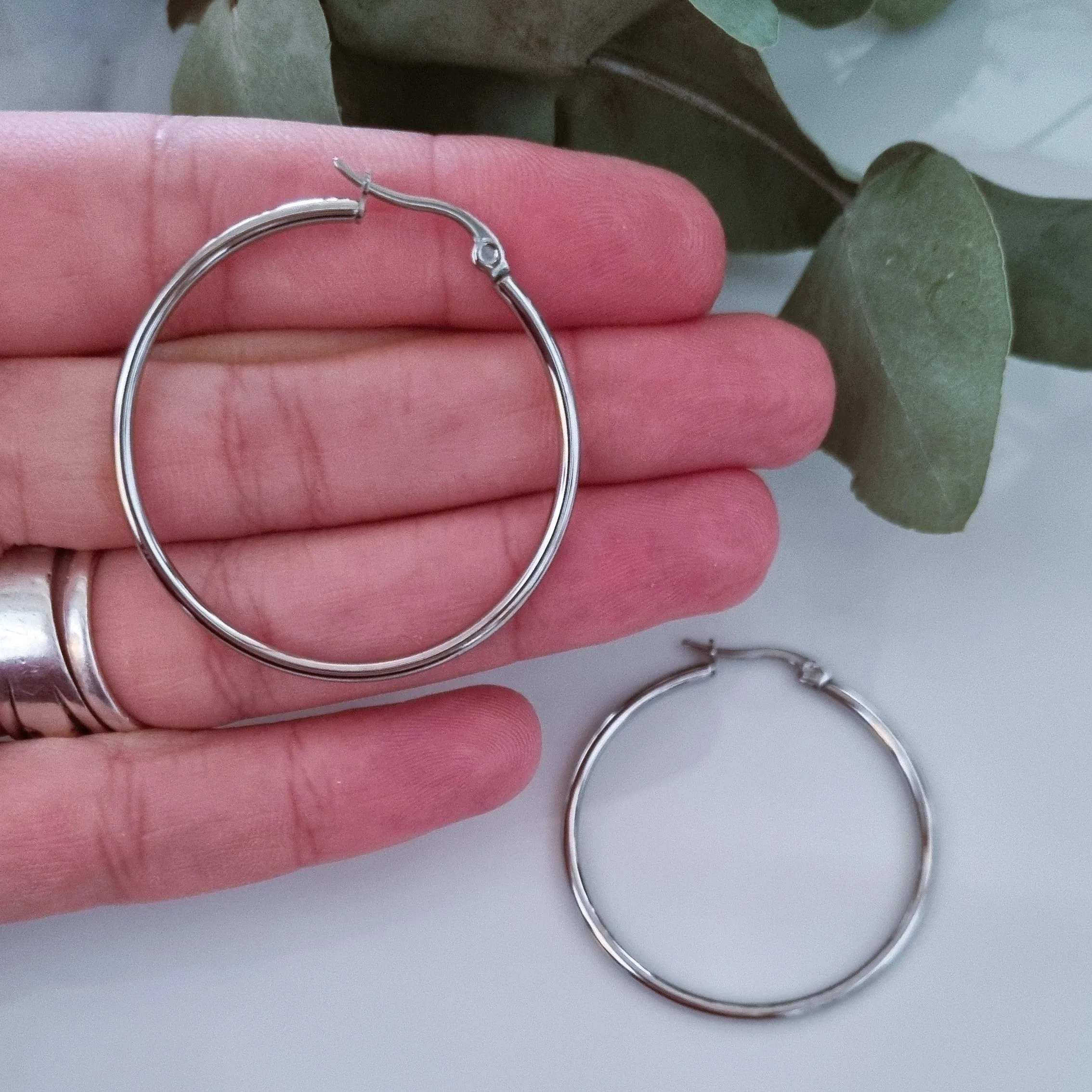 Hoops - 2mm (5 options)
