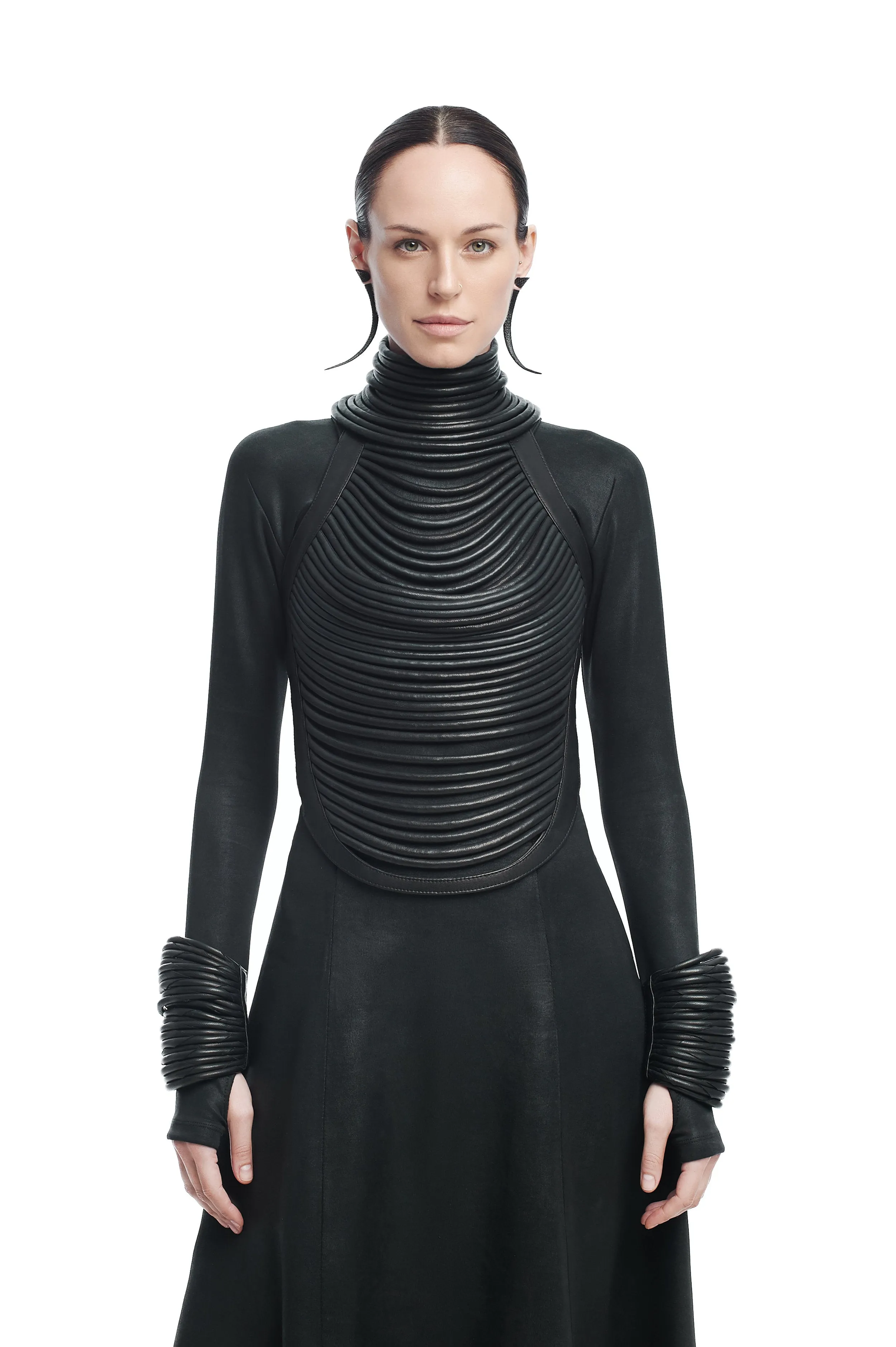 Limnic Leather Choker