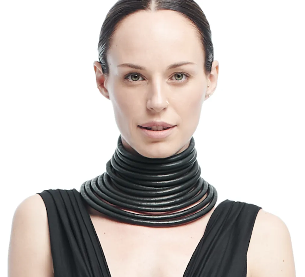 Limnic Leather Choker