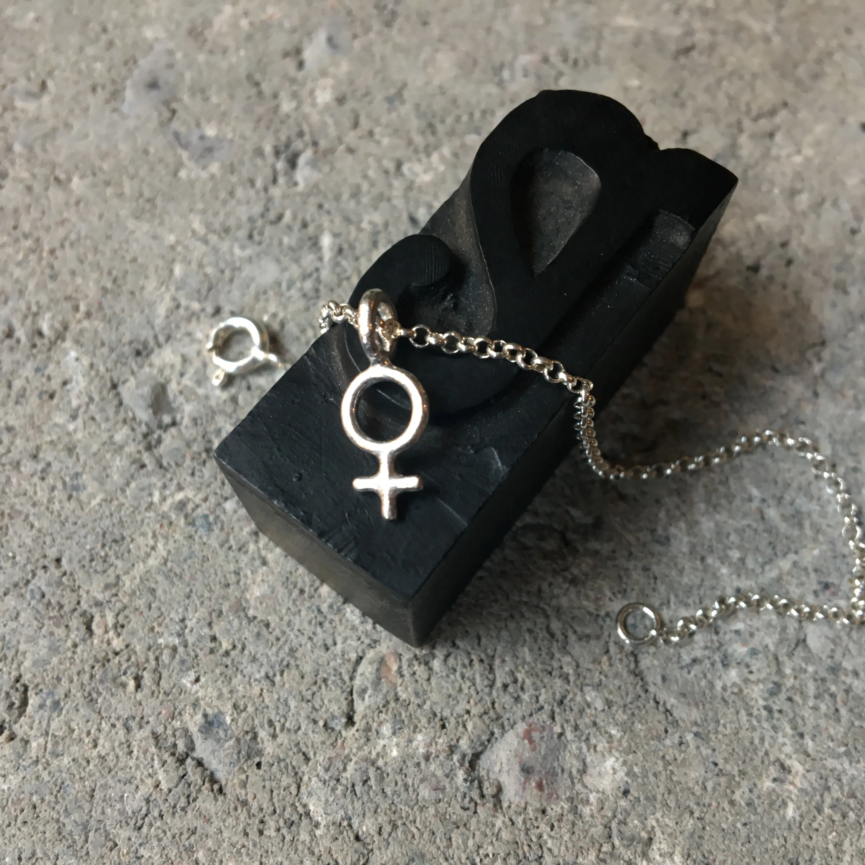 Minna Feminist Charm Bracelet Silver