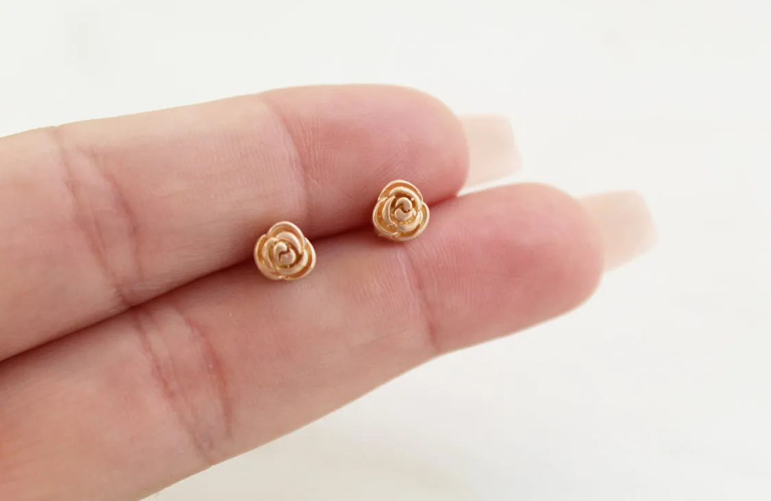 Rosebud Studs Rose Gold