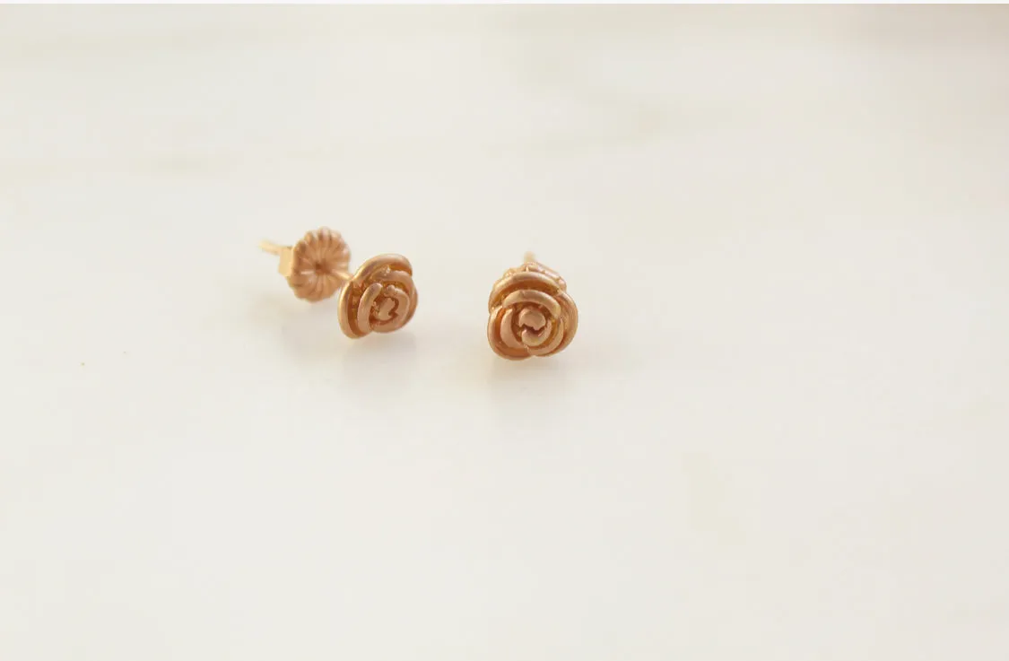 Rosebud Studs Rose Gold