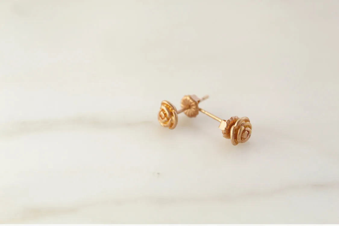 Rosebud Studs Rose Gold